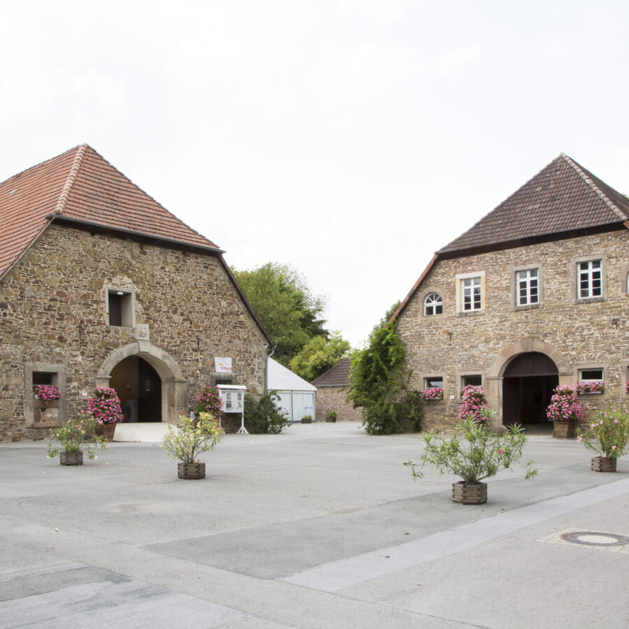 Von den R&auml;ndern der Sprache &middot; Wege durch das Land